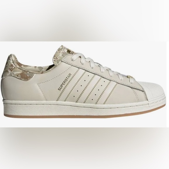 Adidas Superstar camo Sneakers 5 NWT - Picture 1 of 6